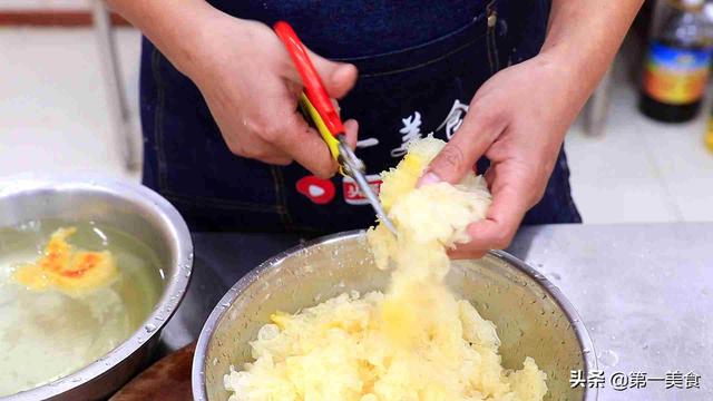 秋季必备!滋补去燥雪梨羮,尤其适合抽烟男士
